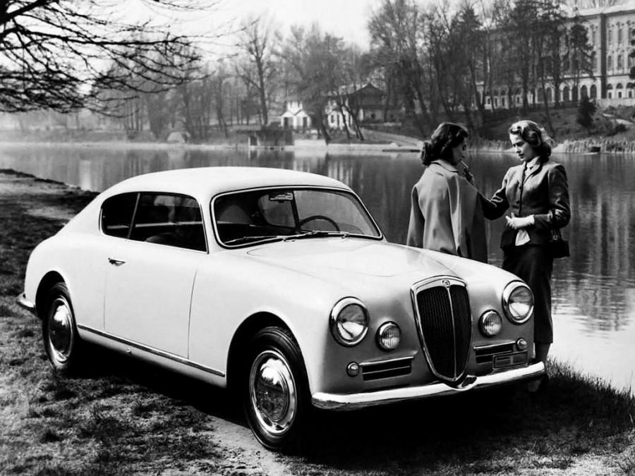  Lancia Aurelia GT 1953 года  (фото 6 из 13)